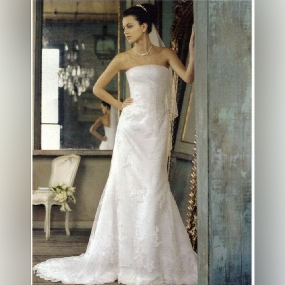 David's Bridal Strapless A-Line Wedding Dress